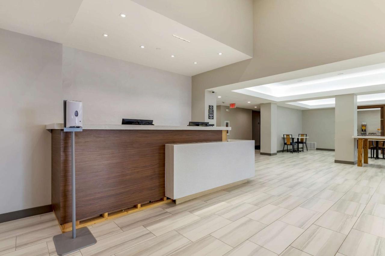 Comfort Inn & Suites 머스코지 외부 사진