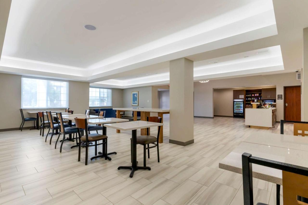 Comfort Inn & Suites 머스코지 외부 사진