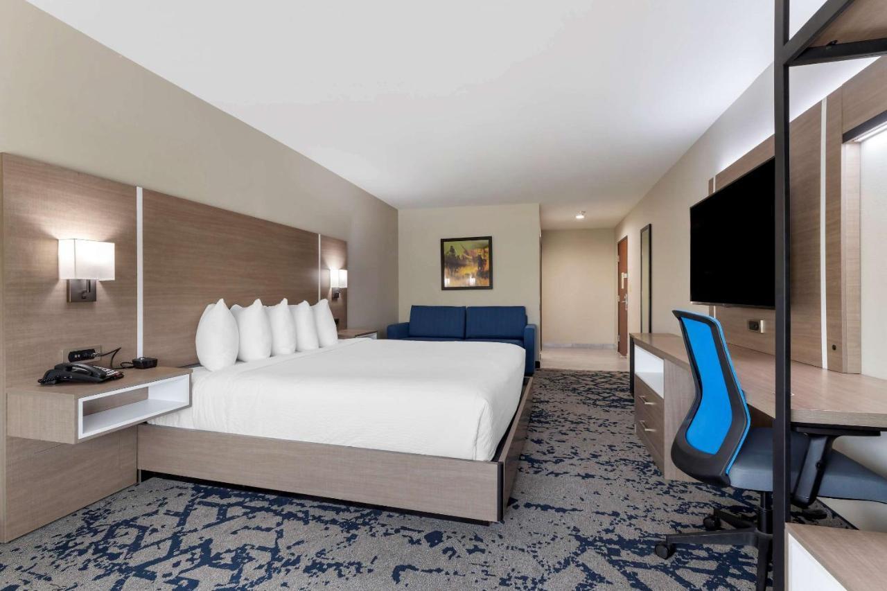 Comfort Inn & Suites 머스코지 외부 사진