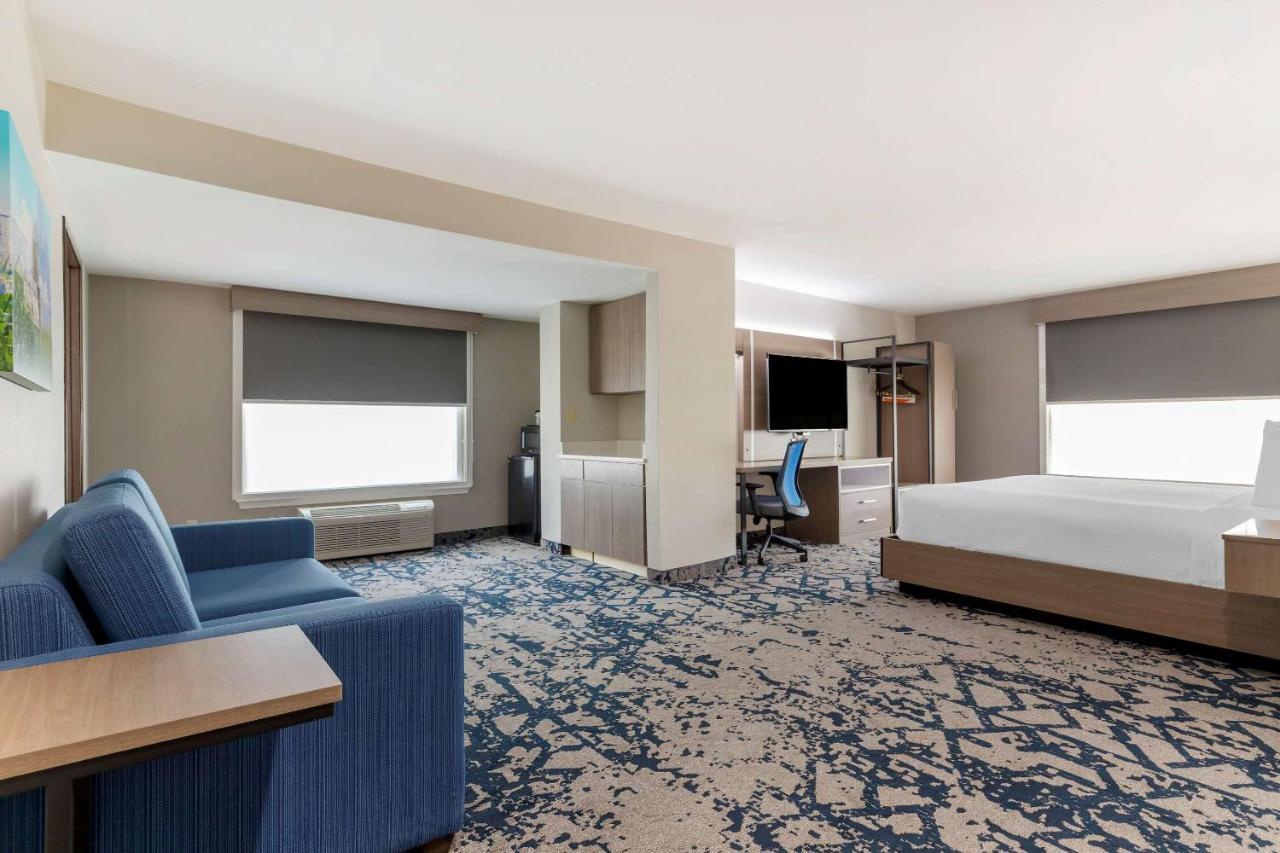 Comfort Inn & Suites 머스코지 외부 사진
